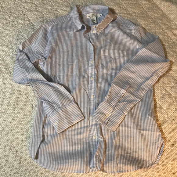 Button up - Picture 3 of 4